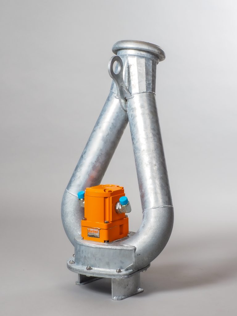 Reini-3R hydraulic submersible pump with up to 6000 l/min capacity, designed for efficient slurry and liquid handling on mobile machinery.