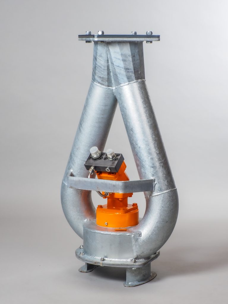 Reini-4S hydraulic submersible pump with up to 18 000 l/min capacity for high-volume water and slurry transfer.